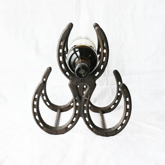 CAST IRON HORSESHOE RAIN GANGE ST53-6001